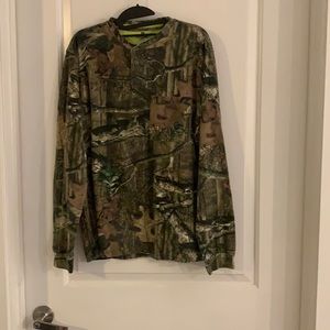 Men’s Camo half button up
